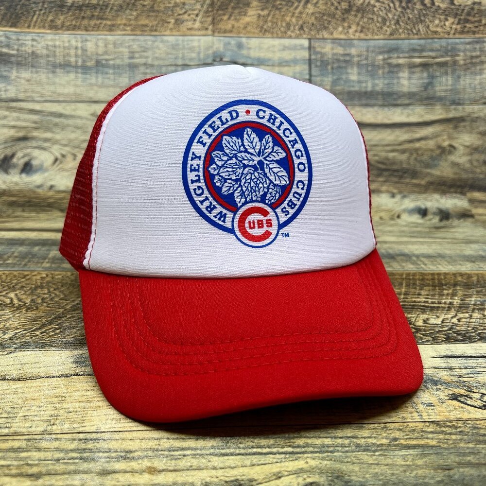 Chicago Cubs Mens Trucker Hat Red Snapback 1937 Wrigley Field Vintage Logo Cap - Picture 1 of 8